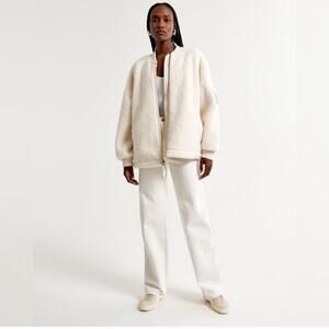 Abercrombie & Fitch Oversized Sherpa Bomber Jacket Size XL